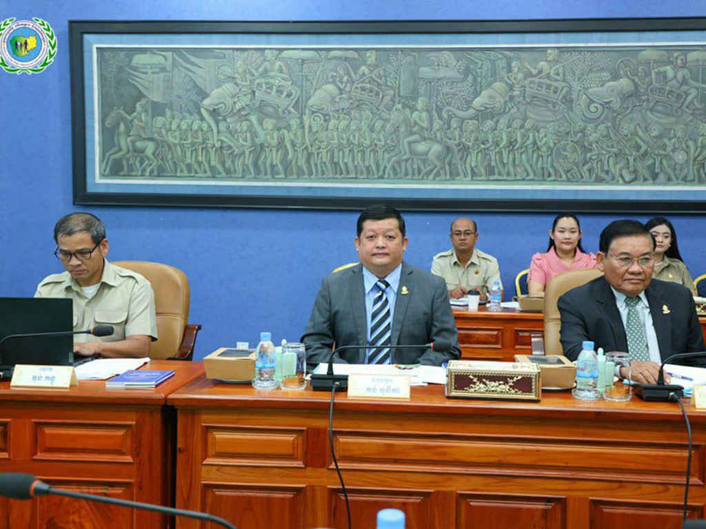 Meeting with the Senate