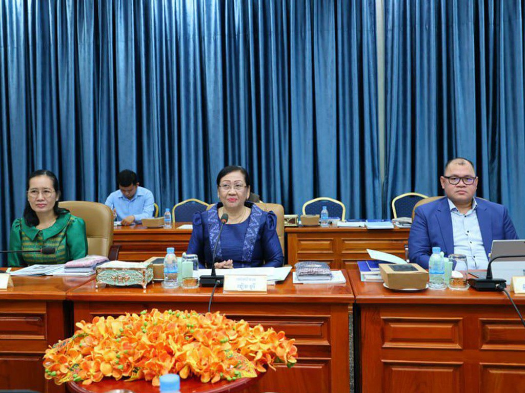 Meeting with the Senate