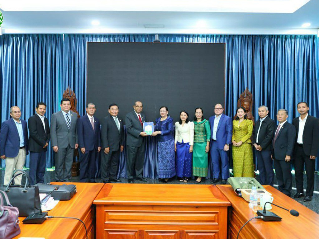 Meeting with the Senate