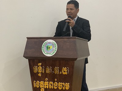 Child safety online training course for Kampong Cham provincial social service workers.